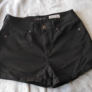 Aeropostale high-waisted Midi Jean shorts